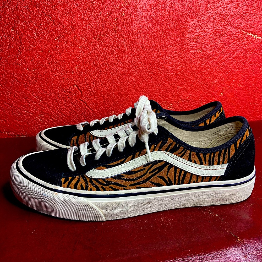 NWOT Suede Leather Zebra Vans Sneakers Size 10